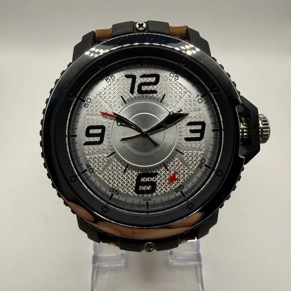 Fastrack Men's Analog Silver Dial Leather Strap Watch (New Battery) Case 51mm